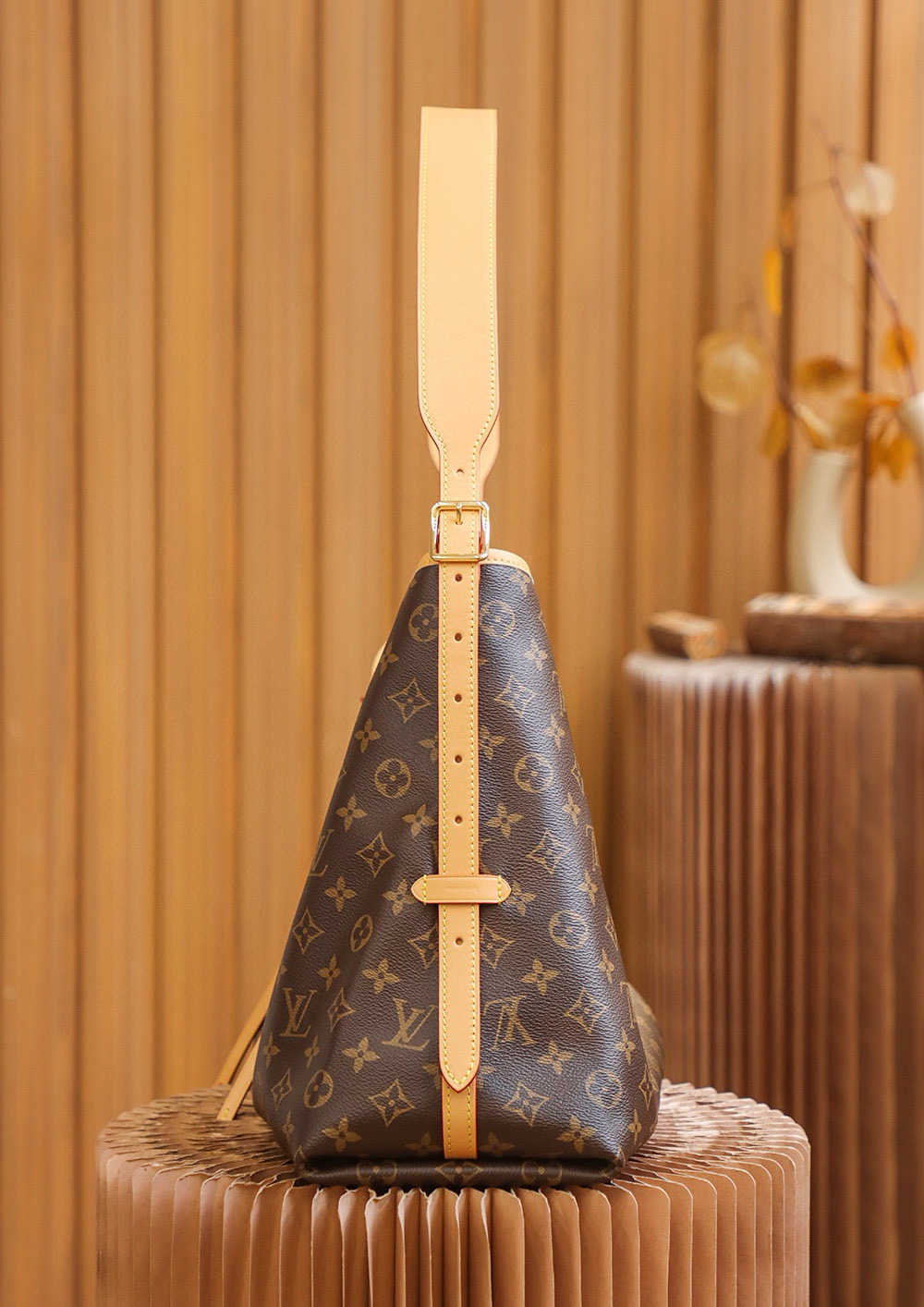 Louis Vuitton CarryAll MM Bag Monogram with Gold Hardware