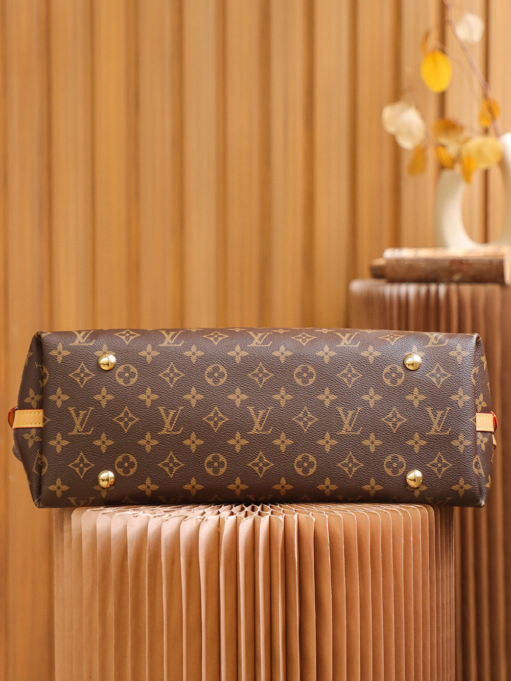 Louis Vuitton CarryAll MM Bag Monogram with Gold Hardware