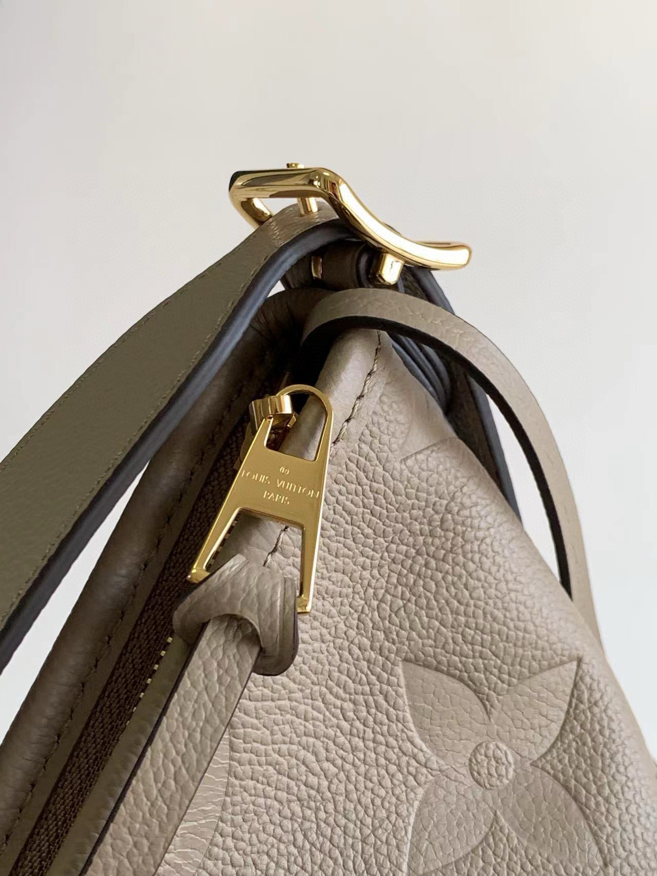 Louis Vuitton CarryAll MM Bag Dove with Gold Hardware