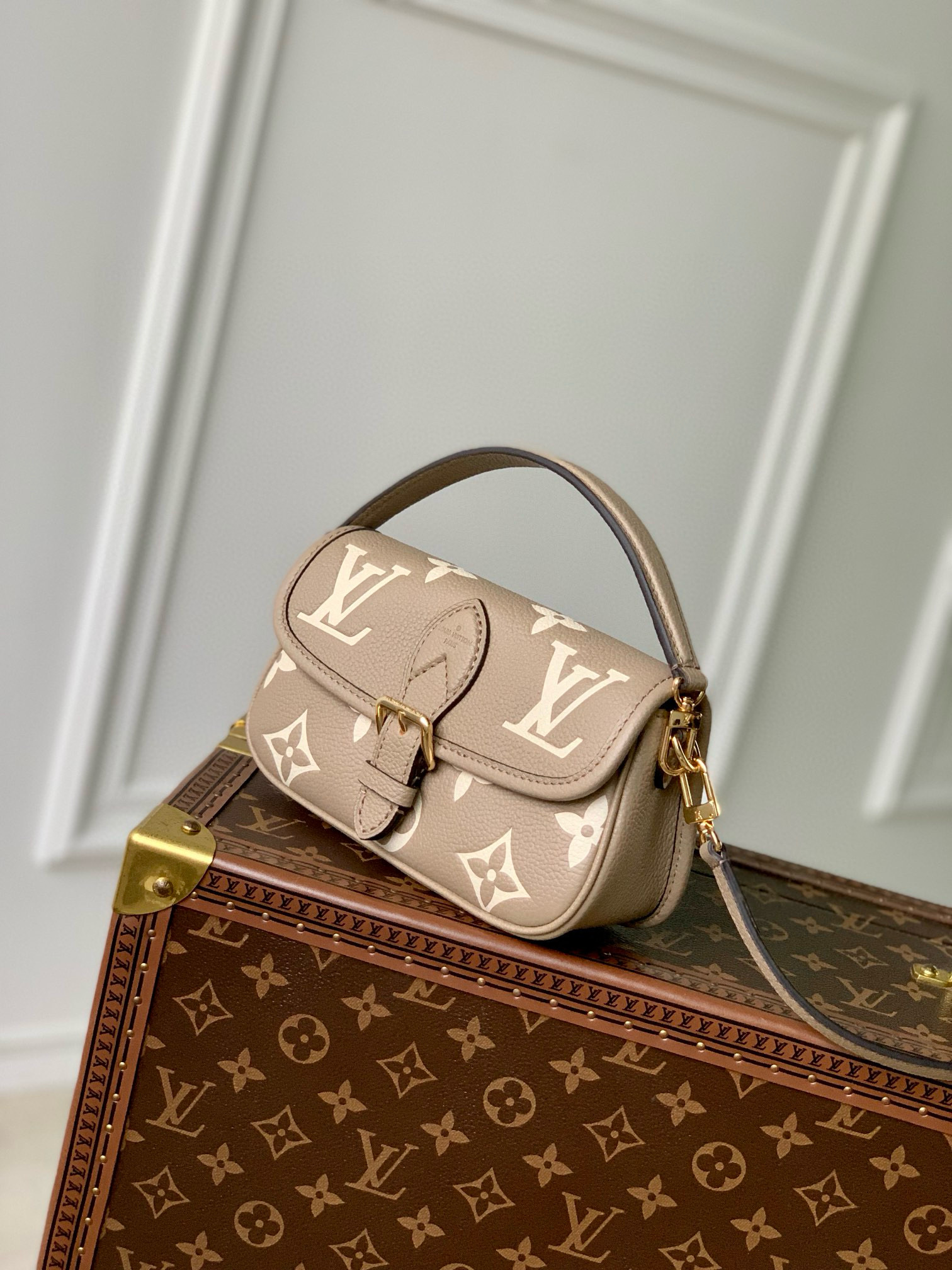 Louis Vuitton Diane Nano Baguette Bag Tourterelle Beige/Cream with Gold Hardware