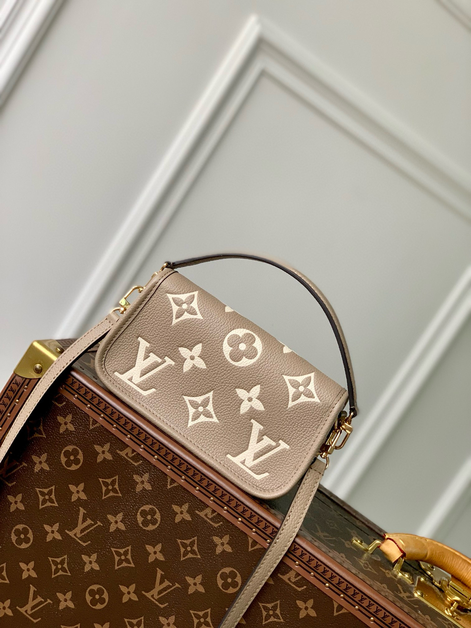 Louis Vuitton Diane Nano Baguette Bag Tourterelle Beige/Cream with Gold Hardware