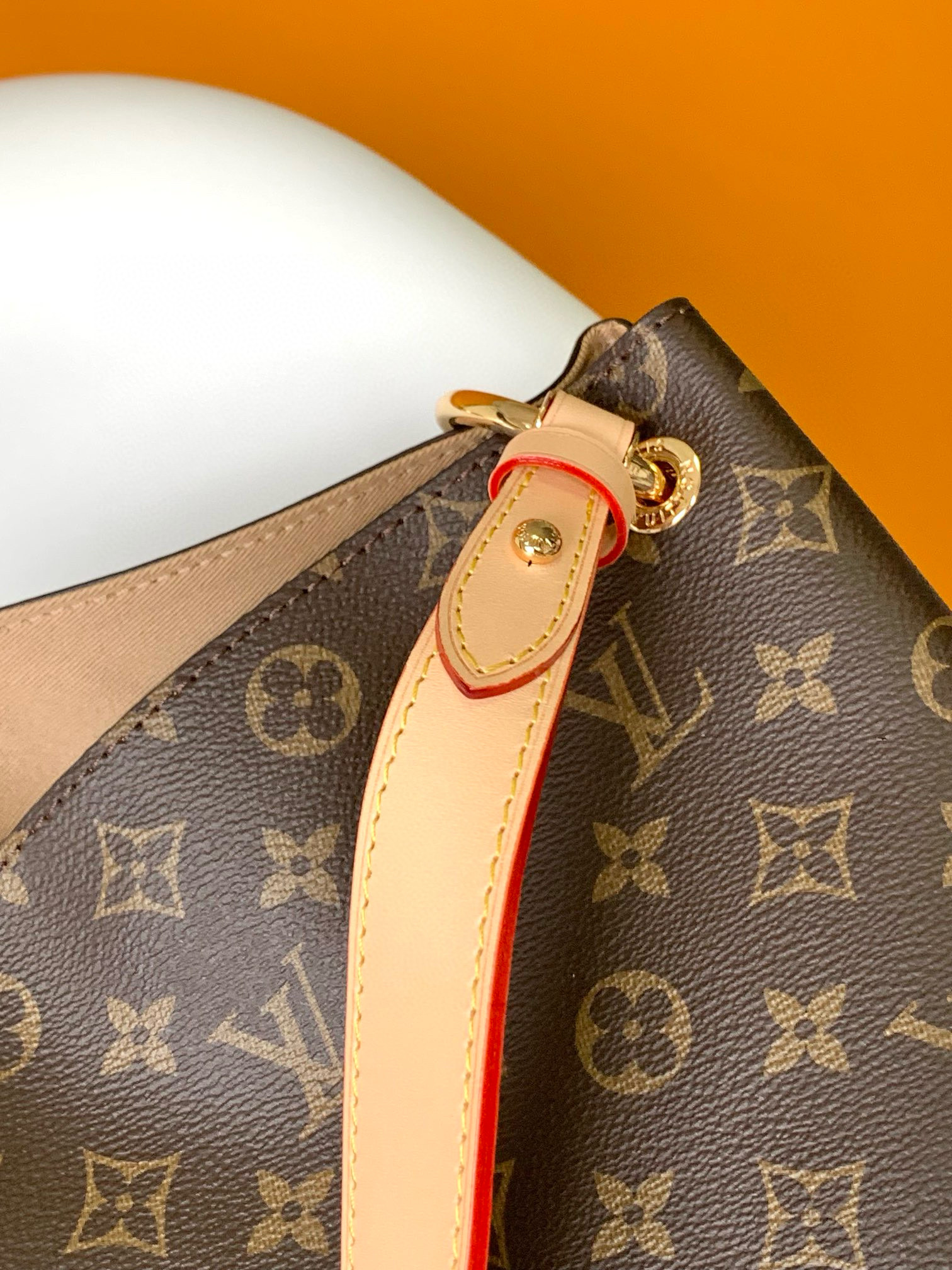 Louis Vuitton Graceful MM Bag Monogram with Gold Hardware