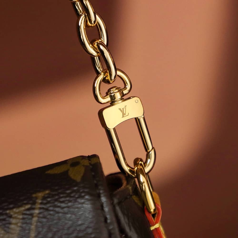 Louis Vuitton Ivy Wallet on Chain Bag Monogram with Gold Hardware