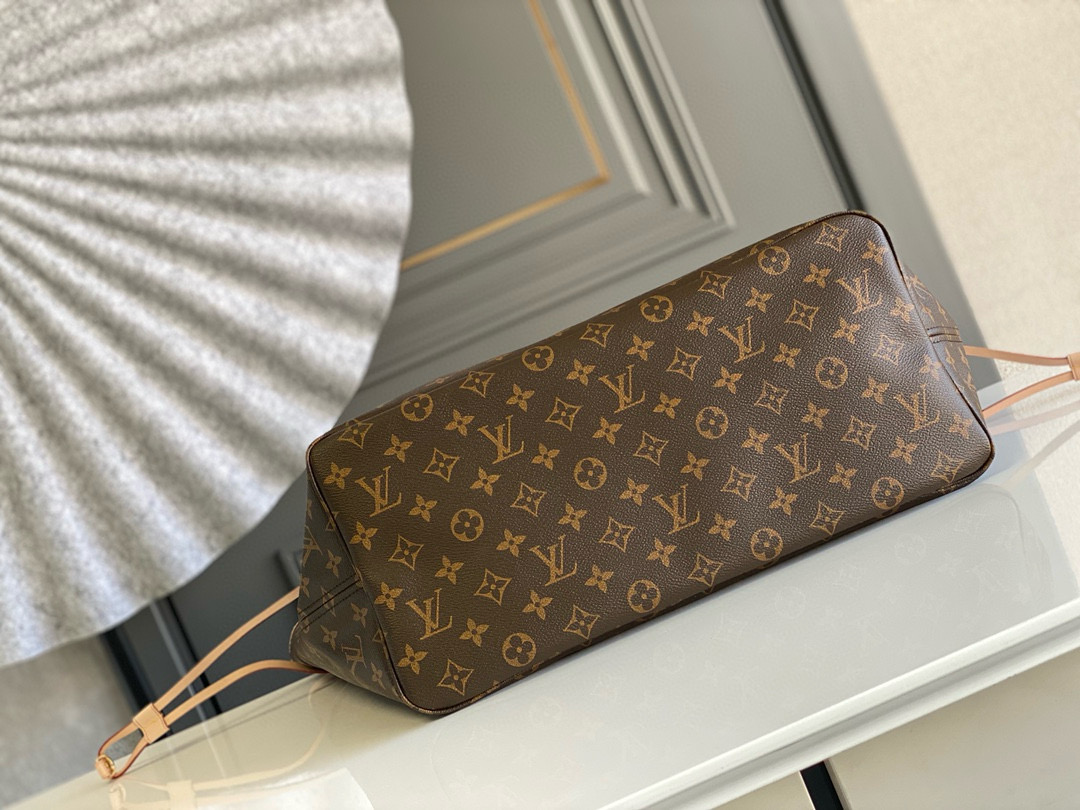 Louis Vuitton Neverfull GM Bag Monogram with Gold Hardware