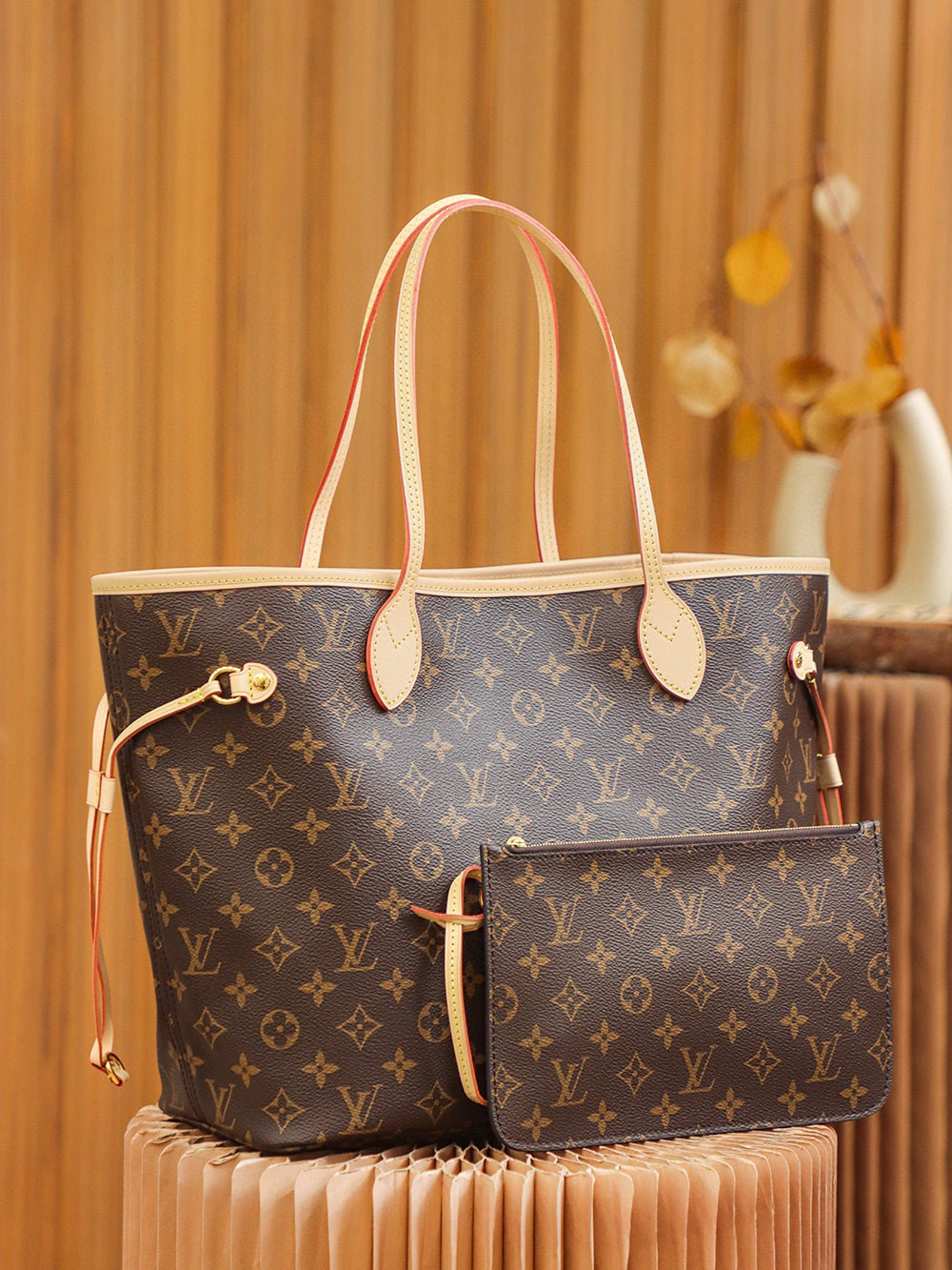 Louis Vuitton Neverfull MM Bag Monogram with Gold Hardware