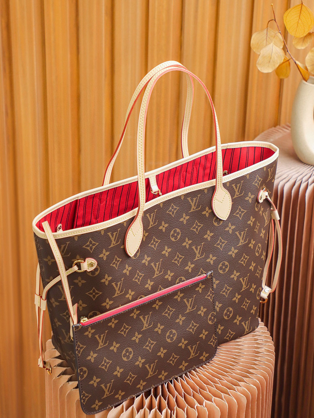 Louis Vuitton Neverfull MM Bag Monogram with Gold Hardware