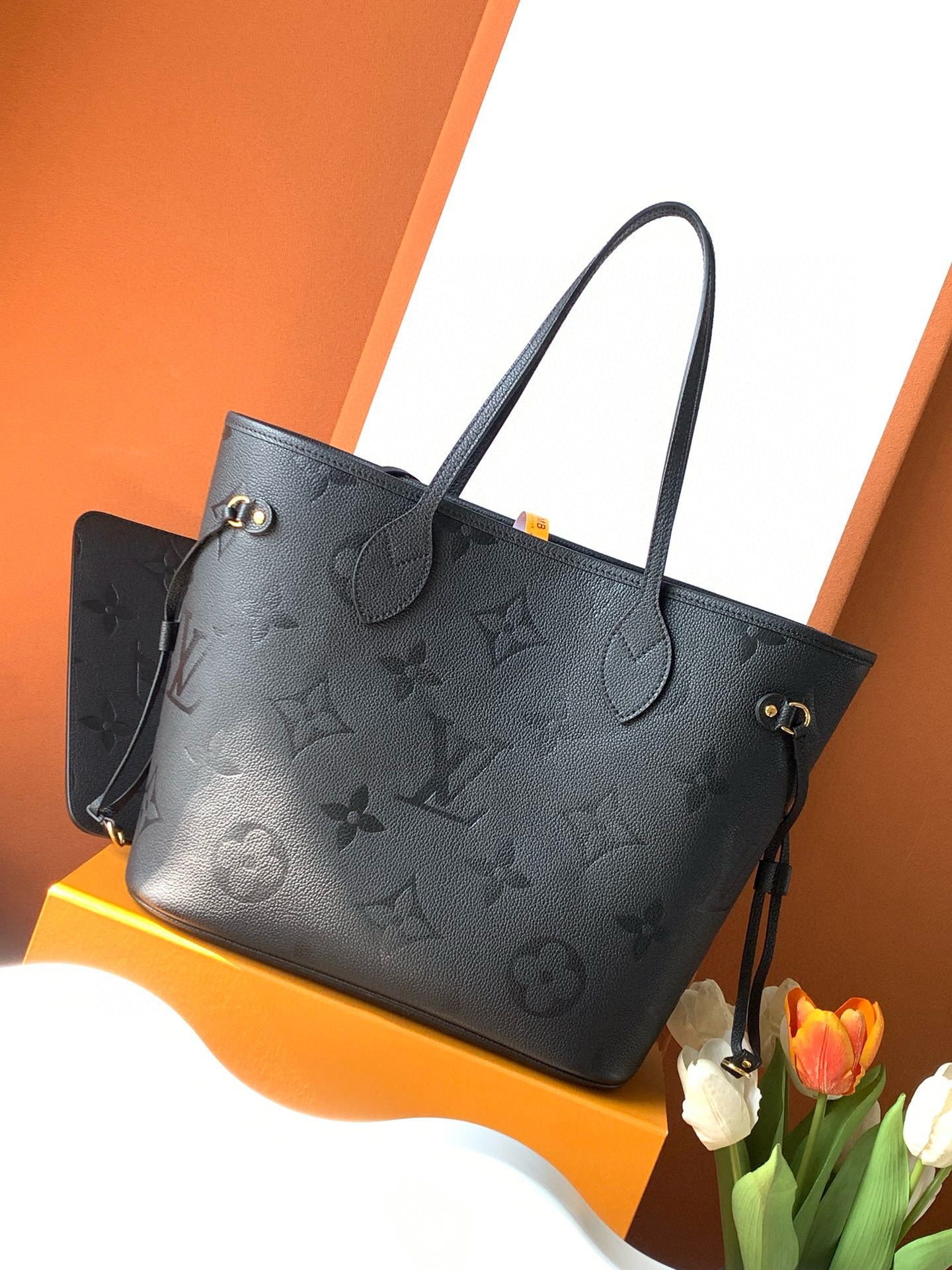 Louis Vuitton Neverfull MM Bag Black with Gold Hardware