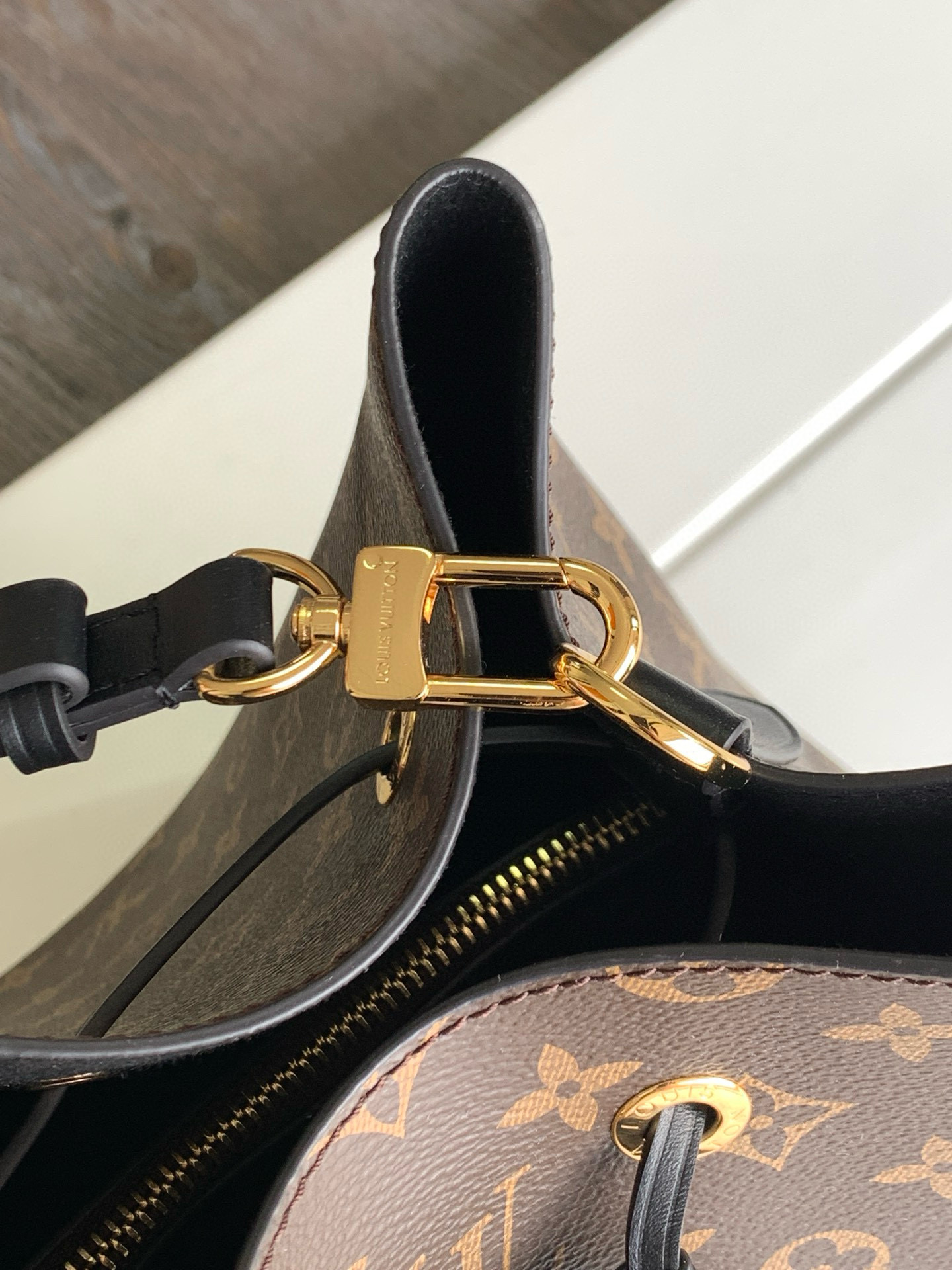 Louis Vuitton NéoNoé MM Bag Monogram Black with Gold Hardware