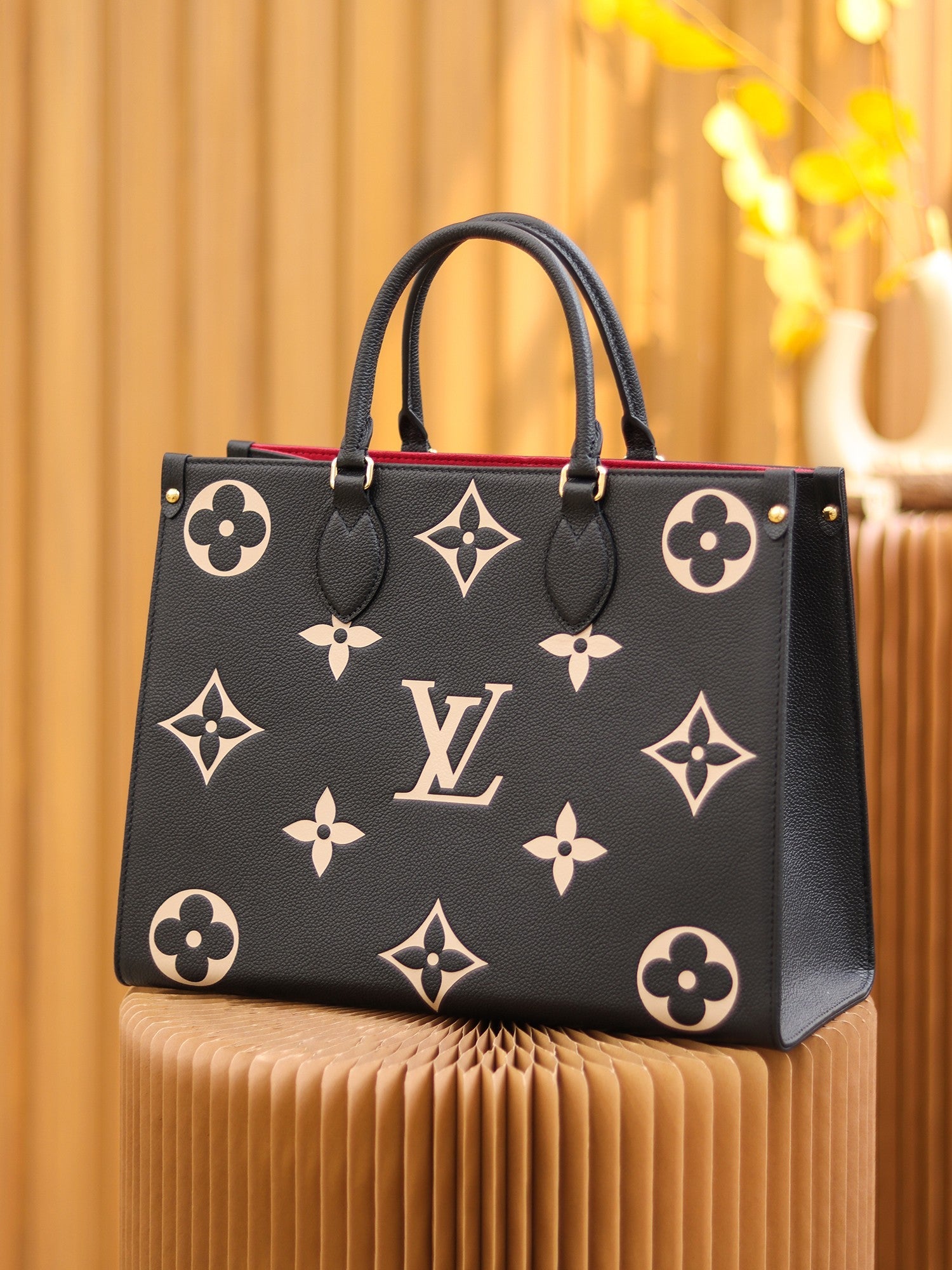 Louis Vuitton OnTheGo MM Bag Black/Beige with Gold Hardware