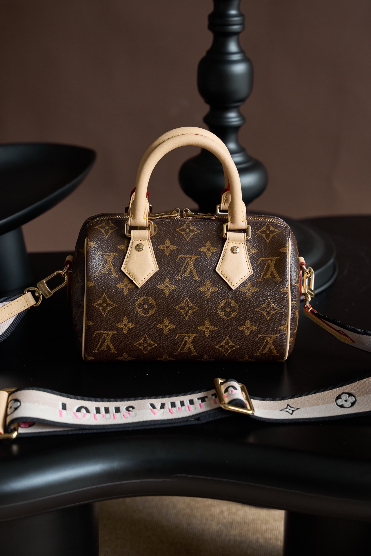 Louis Vuitton Speedy Bandoulière 20 Bag Monogram with Gold Hardware