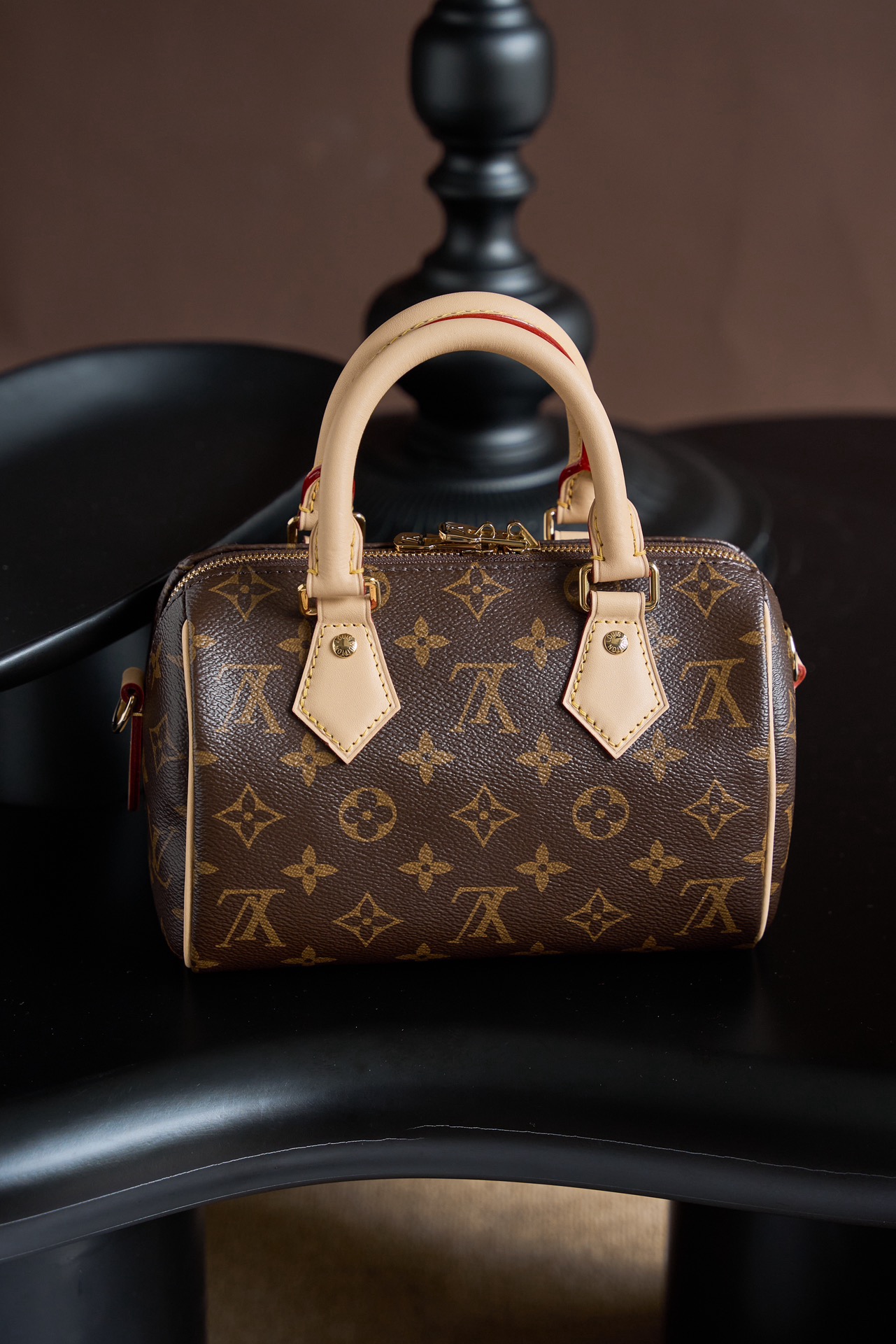 Louis Vuitton Speedy Bandoulière 20 Bag Monogram with Gold Hardware