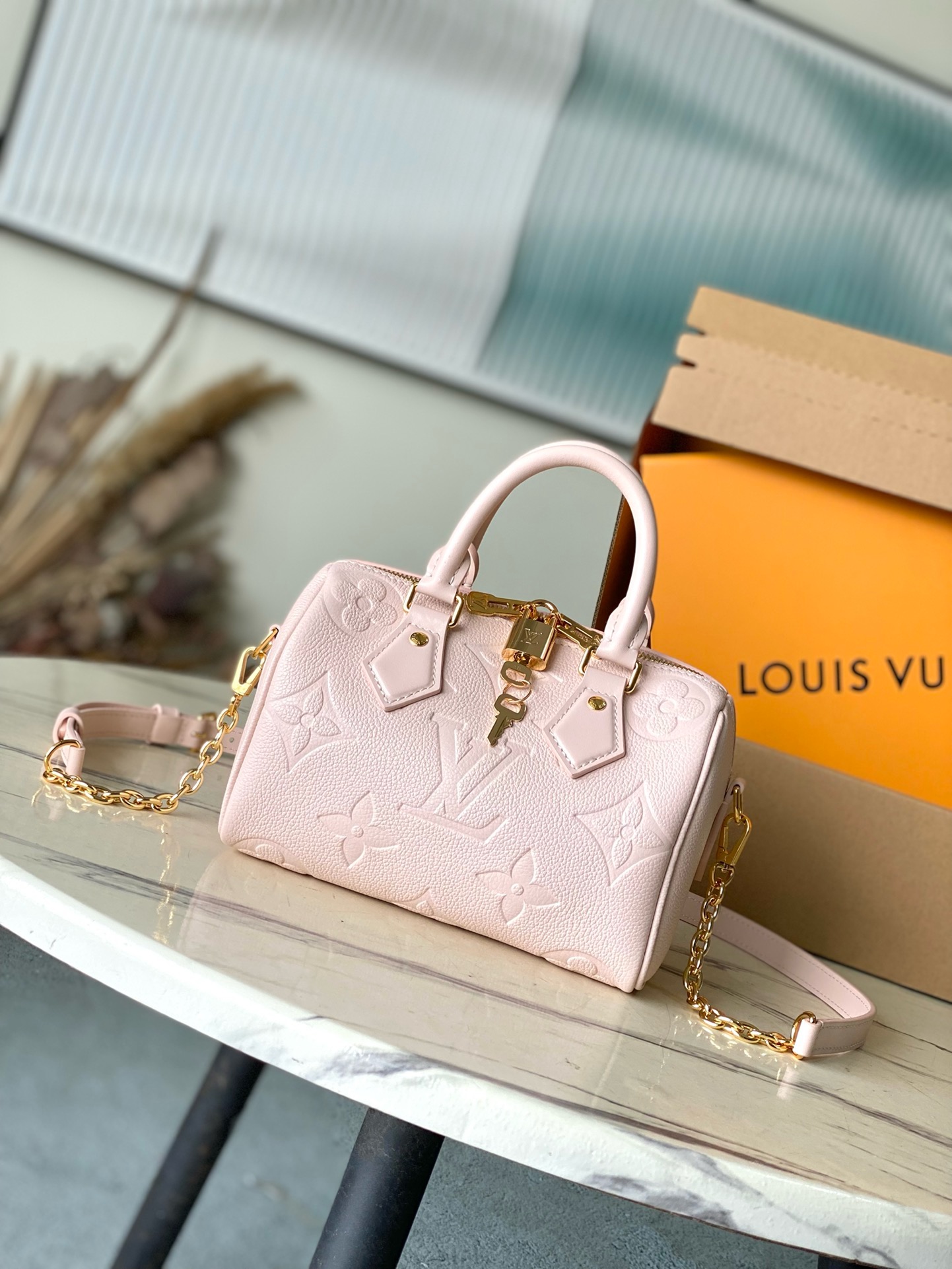 Louis Vuitton Speedy Bandoulière 20 Bag Light Pink with Gold Hardware