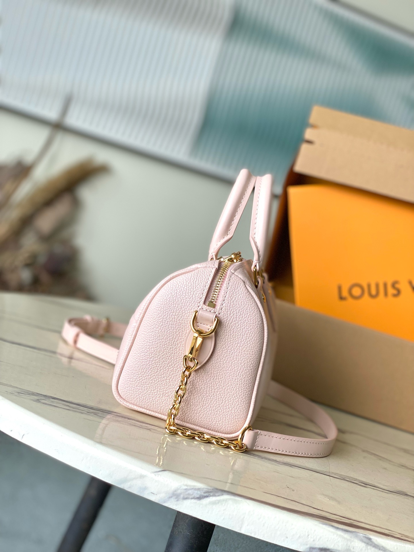 Louis Vuitton Speedy Bandoulière 20 Bag Light Pink with Gold Hardware