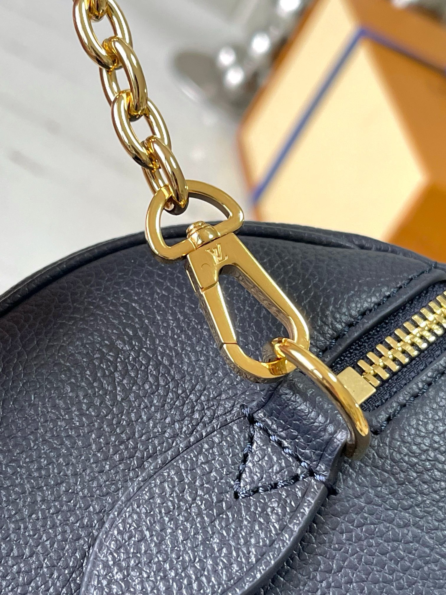 Louis Vuitton Speedy Bandoulière 20 Bag Navy/Cream with Gold Hardware