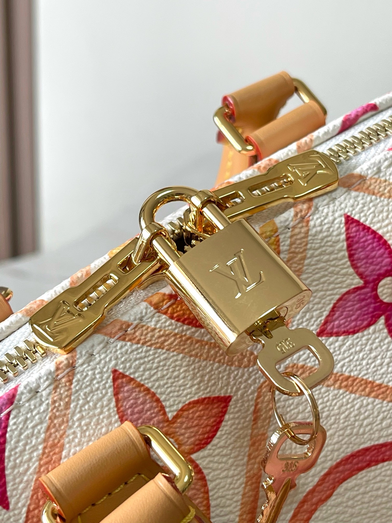 Louis Vuitton Speedy Bandoulière 20 Bag Monogram Coral with Gold Hardware