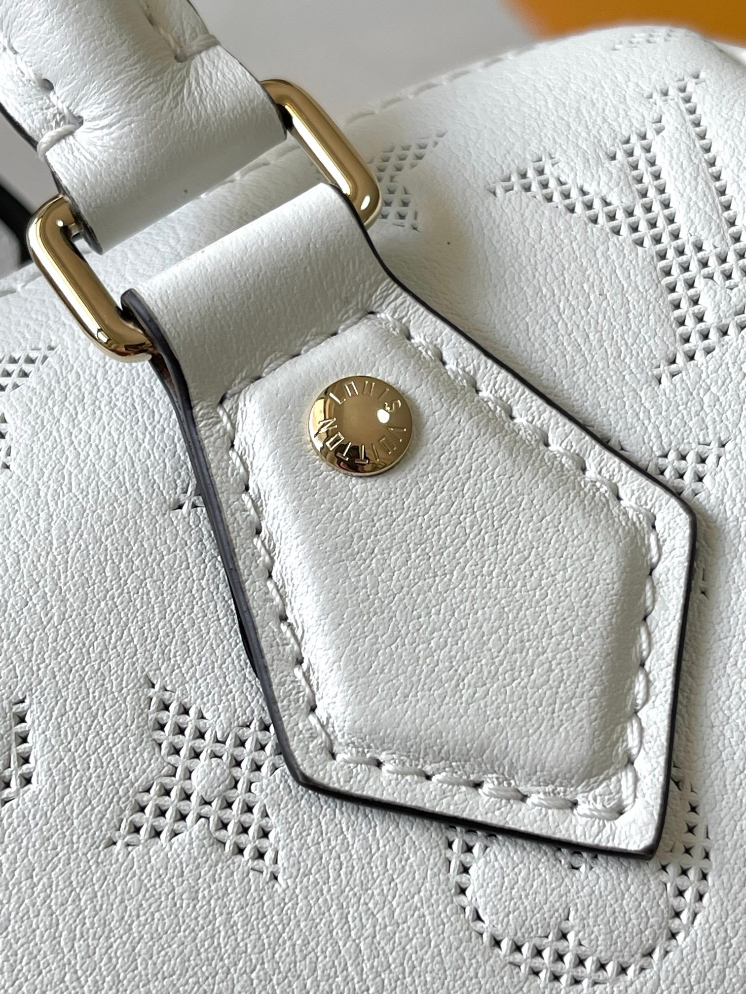 Louis Vuitton Speedy Bandoulière 20 Bag White with Gold Hardware